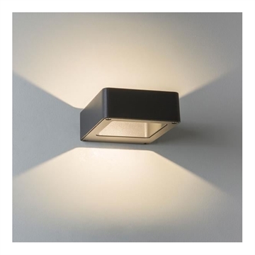 Astro 8003 Napier Wall udendørs væglampe IP54