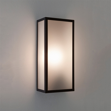 Astro Messina 160 Frosted II væglampe IP44 sort