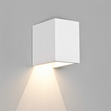Astro Parma 100 LED 2700K væglampe