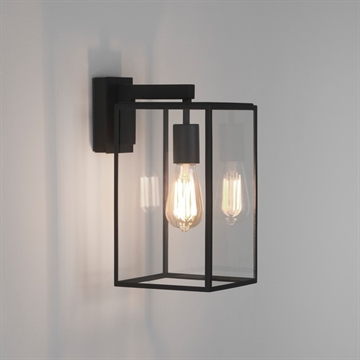 Astro 8049 Box Lantern 350 væglampe IP23 sort