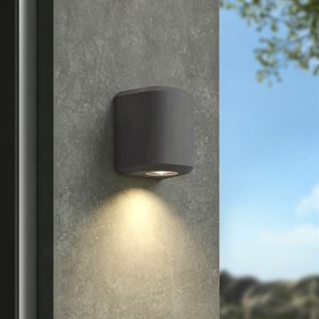 Astro Brixham Wall Single Koksgrå Beton 