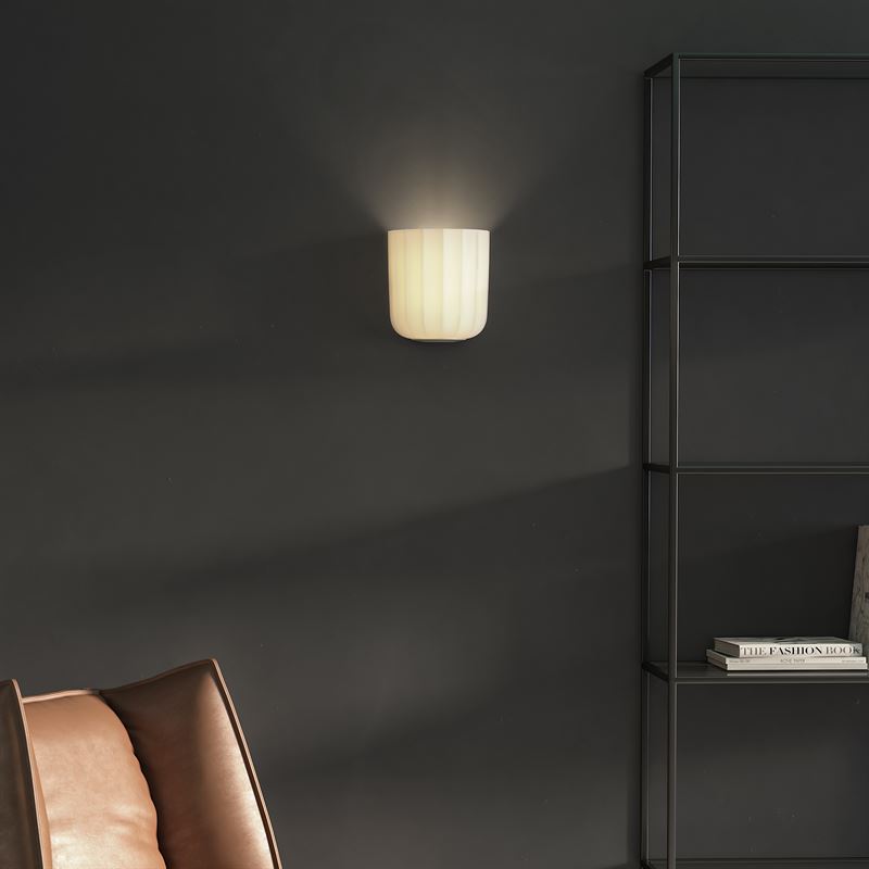 Astro Veo væglampe opal glas E27 i flere varianter